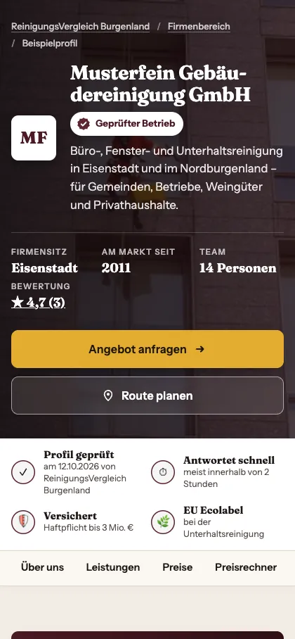 Firmenprofil auf dem Handy mit Siegel „Geprüfter Betrieb“
